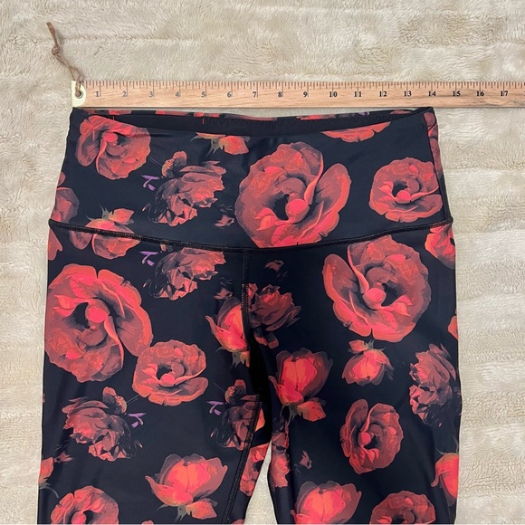 Victoria's Secret Victoria Sport Floral Leggings - Picture 7 of 10